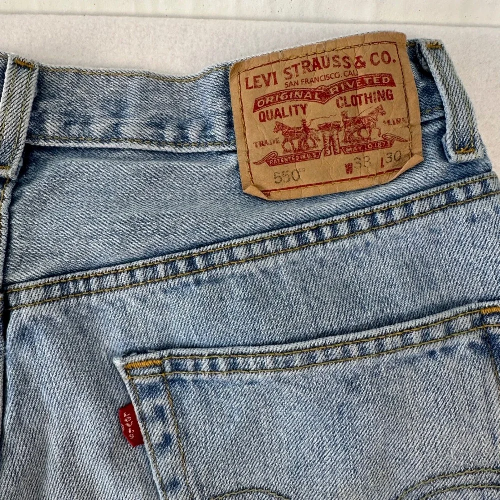 Levis 550 Relaxed Fit Jeans Mens W32 L30 Light Wash Blue Denim 100% Cotton